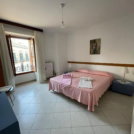 Dimora Alla Villa オストゥーニ エクステリア 写真