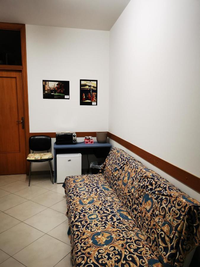 Dimora Alla Villa オストゥーニ エクステリア 写真