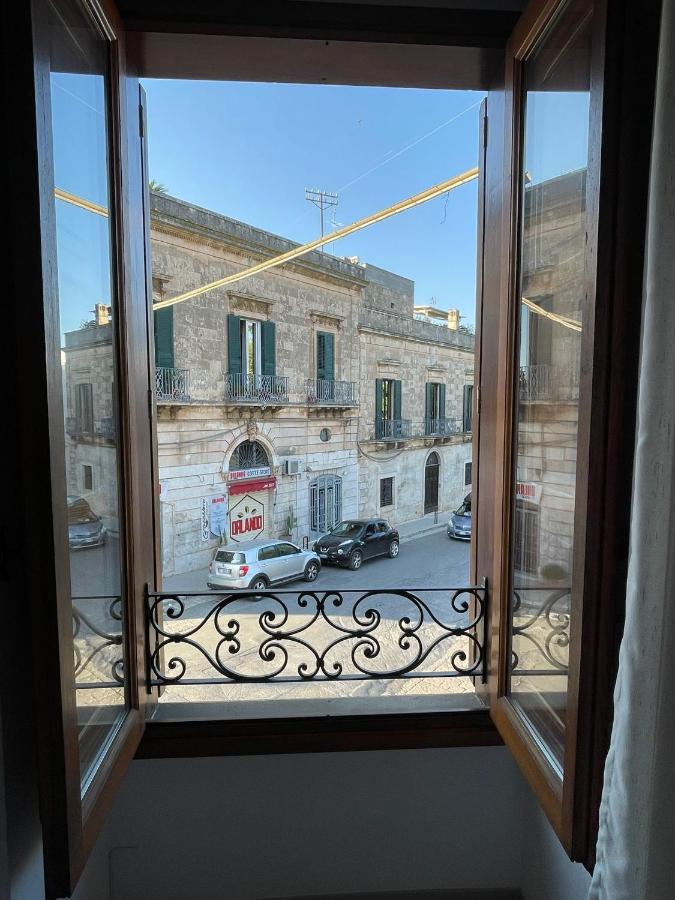 Dimora Alla Villa オストゥーニ エクステリア 写真